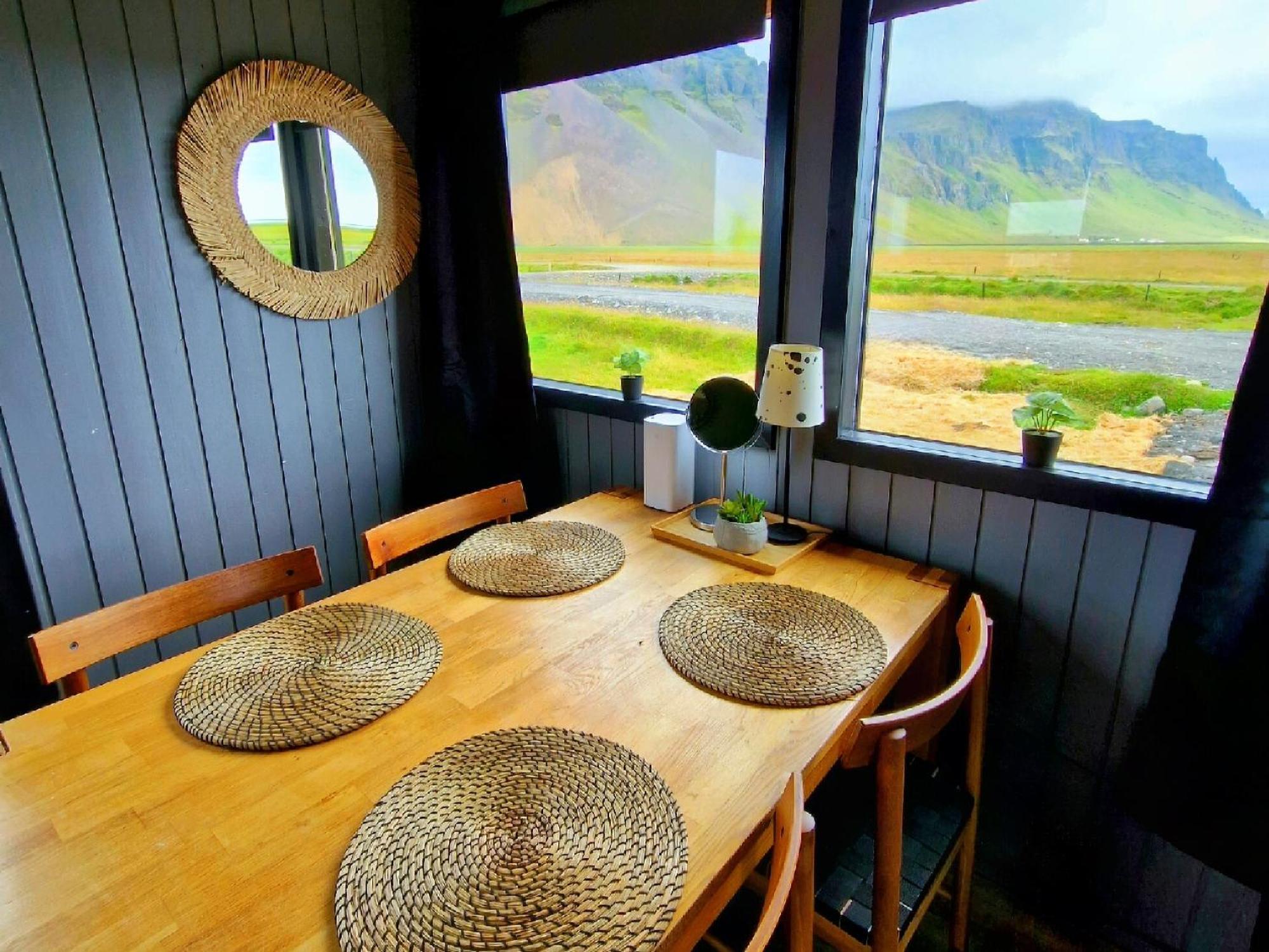 Green Farm Stay With Private Hot Tub Hvolsvöllur المظهر الخارجي الصورة